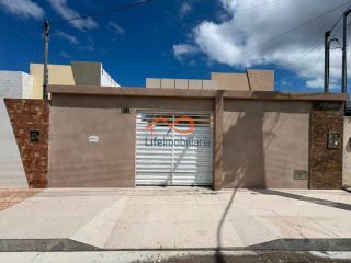 CASA RECÉM-REFORMADA À VENDA, NA AVENIDA PRINCIPAL DO MARCOS FREIRE III EM NOSSA SENHORA DO SOCORRO-SE