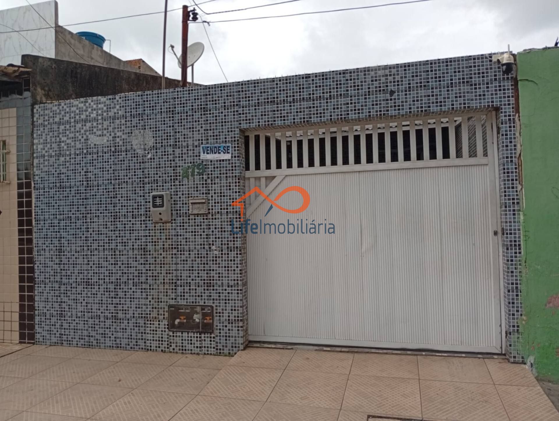 Casa à venda na Avenida Principal do Mangue na Coroa do Meio em Aracaju-SE