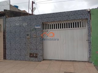 Casa à venda na Avenida Principal do Mangue na Coroa do Meio em Aracaju-SE