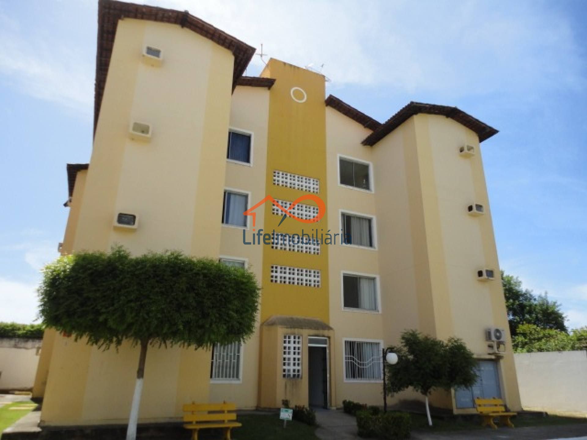 Apartamento no Condomínio Luar da Praia na Farolândia próximo a UNIT em Aracaju-SE
