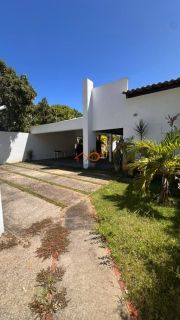 Casa à venda na Farolândia - 566m² 4/4 e 3 Suítes