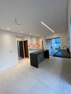 Casa em Cond. Pé na areia - Sol e Praia - 250m²