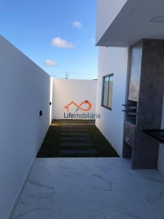 Bela Casa à venda em Cond pé na areia - Sol e Praia