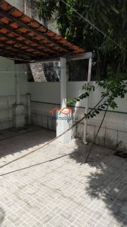 Casa 200m² à venda sendo 3/4 com 1 suíte - Bairro industrial