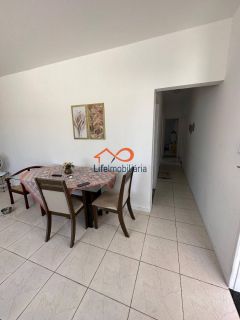 Casa lado sombra e espaçosa - Farolândia