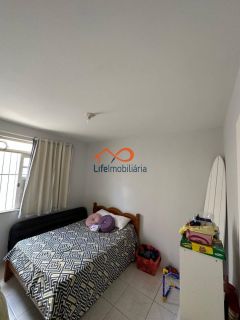 Casa lado sombra e espaçosa - Farolândia