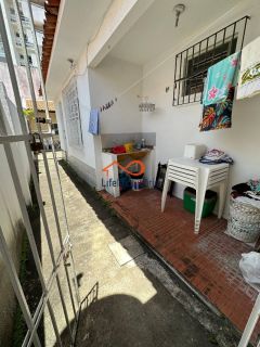 Casa lado sombra e espaçosa - Farolândia