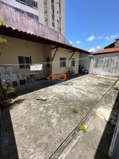 Casa lado sombra e espaçosa - Farolândia