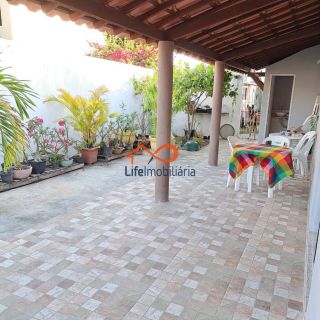Linda Casa próxima ao Shopping Sul - Lado Sombra - 435m²
