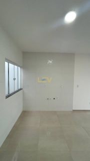 Casa Geminada à Venda em Penha – Localização Privilegiada!