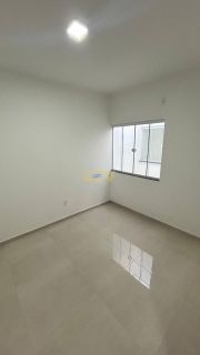 Casa Geminada à Venda em Penha – Localização Privilegiada!