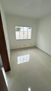 Casa Geminada à Venda em Penha – Localização Privilegiada!