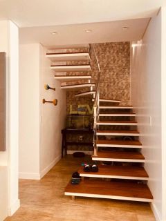 ☀️ Casa com Energia Solar | 160m² | 4 Quartos | Móveis Sob Medida ? + Edícula com Churrasqueira ? no Centro de Penha