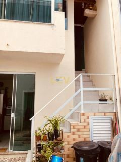 ☀️ Casa com Energia Solar | 160m² | 4 Quartos | Móveis Sob Medida ? + Edícula com Churrasqueira ? no Centro de Penha