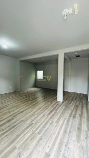 Imóvel Comercial no Centro de Penha — O Maior Ponto Comercial Disponível para Locação
