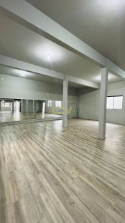 Imóvel Comercial no Centro de Penha — O Maior Ponto Comercial Disponível para Locação