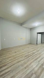 Imóvel Comercial no Centro de Penha — O Maior Ponto Comercial Disponível para Locação