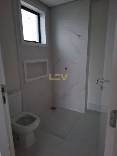 Apartamento de alto padrão no Coral Gables, recém-entregue e com vista privilegiada para o mar