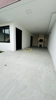 Sobrado Alto Padrão a 370 Metros da Praia de Armação - Penha-SC