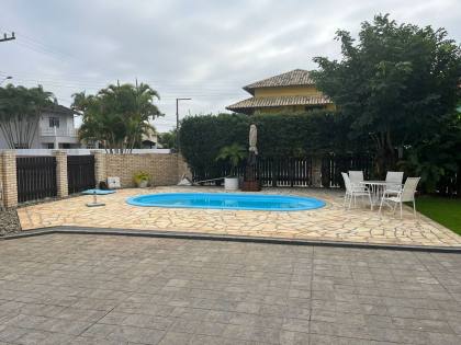 Casa de Alto Padrão à Venda – Praia de Armação - Penha/SC