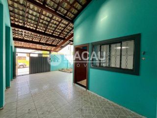 Casa em Residencial Fechado c/ Portaria 24 Hrs. e Muita Beleza Natural!