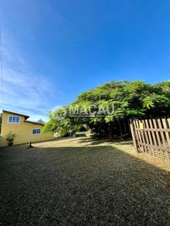 Casa Estilo Campo Rústica em Residencial Fechado!
