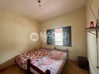 Casa com 3 dormitórios e aceita financiamento.
