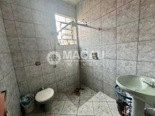Casa com 3 dormitórios e aceita financiamento.