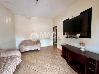 Casa com 3 dormitórios e aceita financiamento.