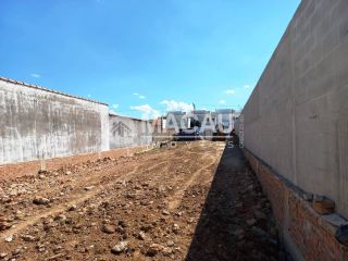 ÓTIMA OPORTUNIDADE DE TERRENO/LOTE TOTALMENTE PLANO.