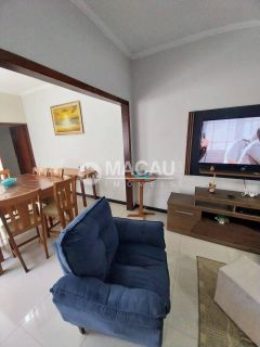 Casa com 3 dormitórios