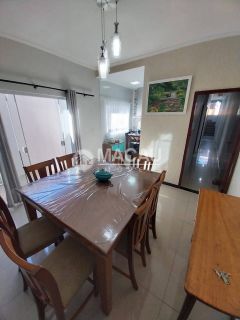 Casa com 3 dormitórios