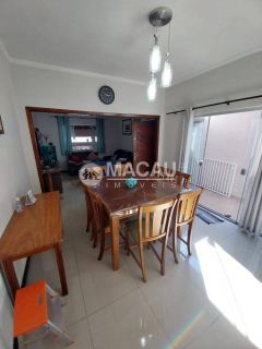 Casa com 3 dormitórios