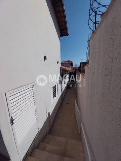 Casa com 3 dormitórios
