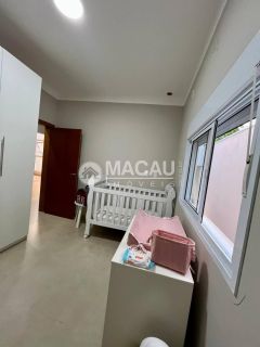 Belíssima Casa Térrea à Venda no Condomínio Nova Cachoeira