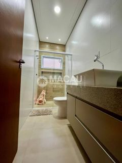 Belíssima Casa Térrea à Venda no Condomínio Nova Cachoeira