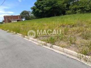 Oportunidade única para construir seu lar em um local tranquilo e seguro!