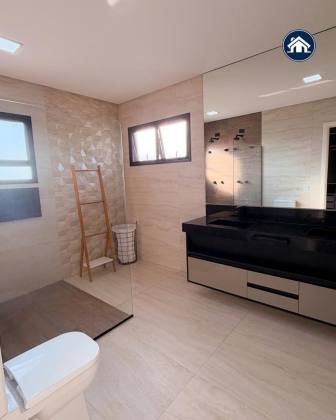 VENDA DE CASA NO RESIDENCIAL OUROVILLE em Taubaté