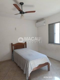 Casa de Condomínio Para Vender com 4 quartos 2 suítes no bairro Residencial Cooperi  em Guaratinguetá