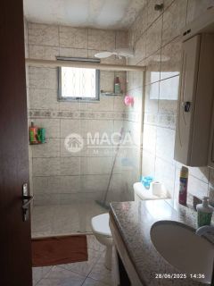 Casa de Condomínio Para Vender com 4 quartos 2 suítes no bairro Residencial Cooperi  em Guaratinguetá