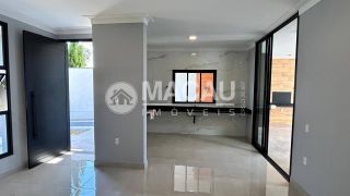 Casa de Condomínio Para Vender com 3 quartos 3 suítes no bairro Jd. Nova Cachoeira em Cachoeira Paulista