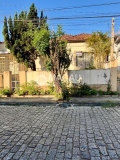 Casa Para Vender com 3 quartos no bairro Centro em Cachoeira Paulista