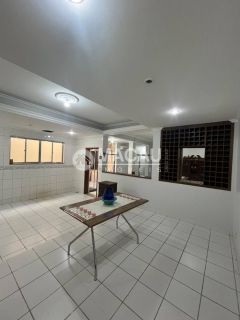 Casa Para Vender com 4 quartos 1 suítes no bairro Vila Carmem em Cachoeira Paulista