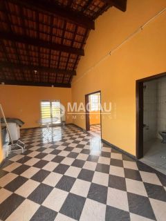 Casa Para Vender com 4 quartos 1 suítes no bairro Vila Carmem em Cachoeira Paulista