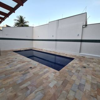 Apto à venda com 1 dorm. e varanda gourmet na Praia do Itaguá em Ubatuba