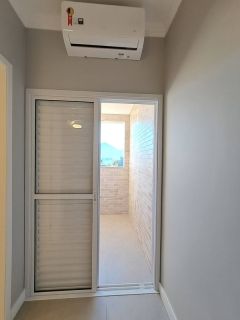 Apto à venda com 1 dorm. e varanda gourmet na Praia do Itaguá em Ubatuba