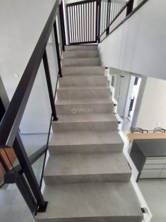 CASA DE ALTO PADRÃO À VENDA – NOVA CACHOEIRA