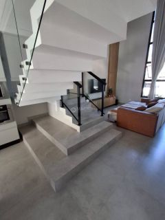 CASA DE ALTO PADRÃO À VENDA – NOVA CACHOEIRA