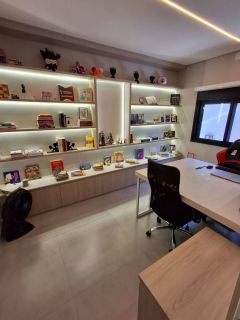 CASA DE ALTO PADRÃO À VENDA – NOVA CACHOEIRA