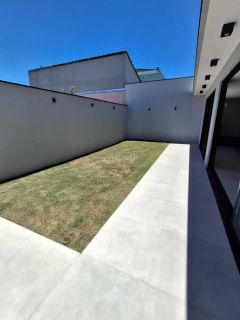 CASA DE ALTO PADRÃO À VENDA – NOVA CACHOEIRA